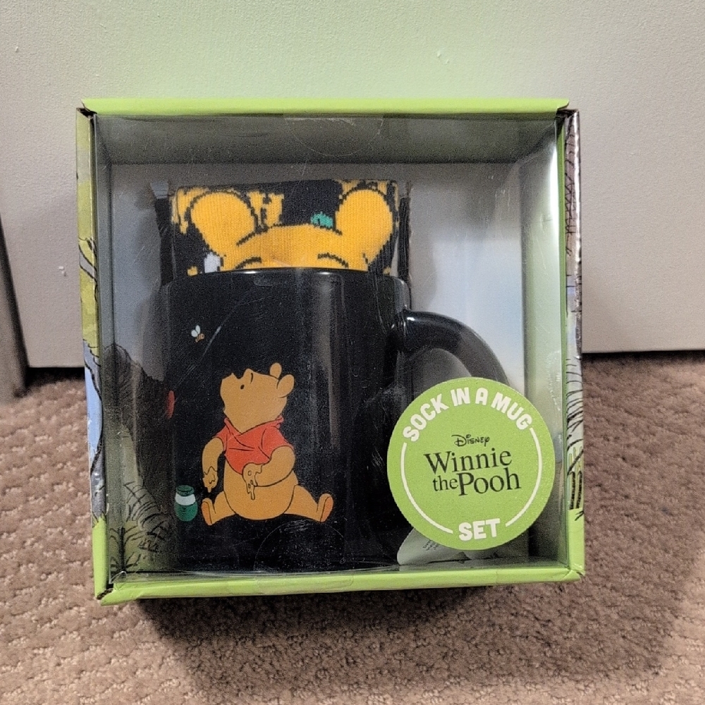 Disney Winnie the Pooh Mug and Sock Set